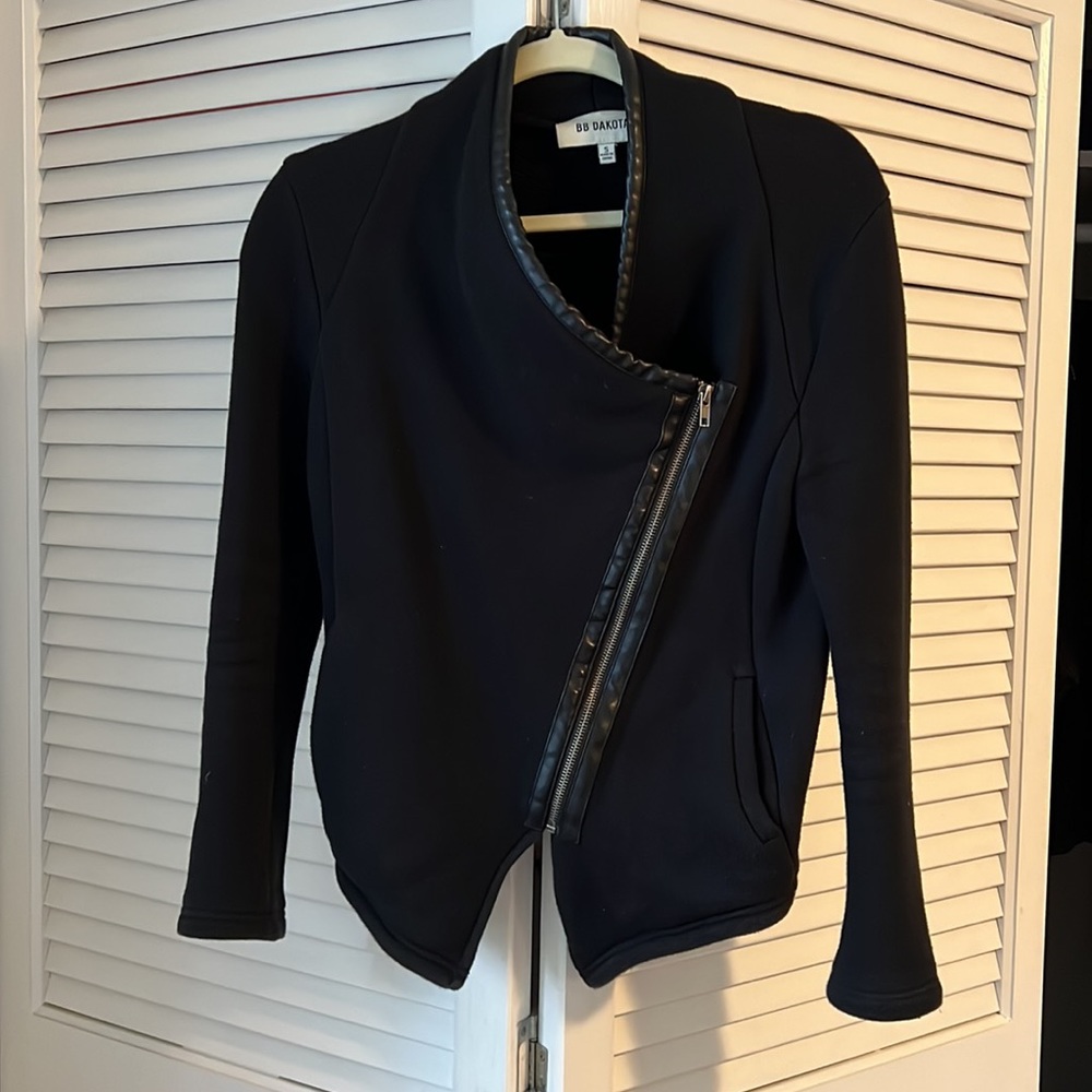 BB Dakota Drape Knit Jacket